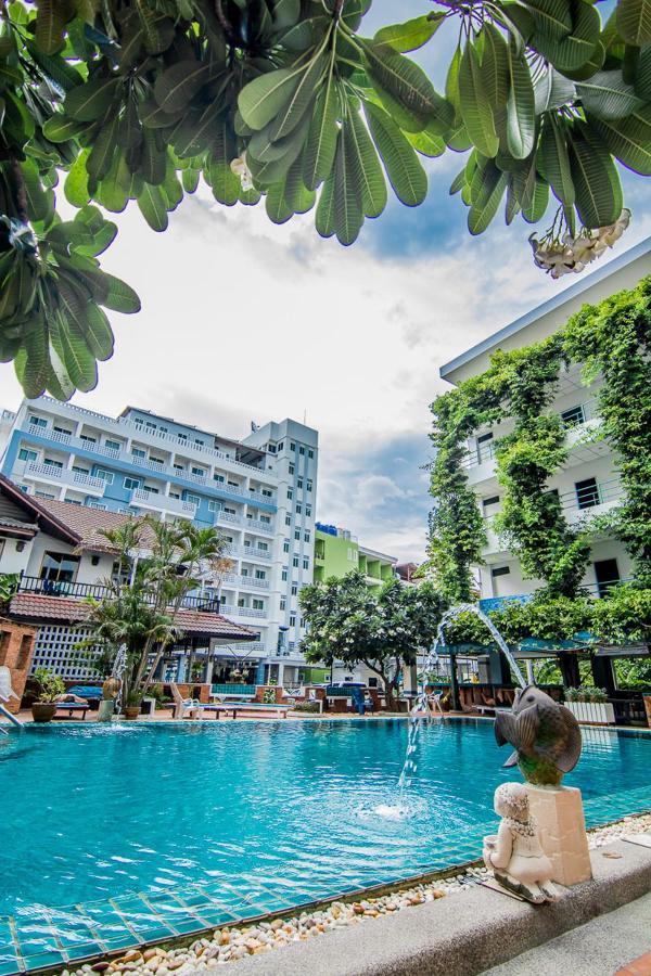 Sutus Court 7 Hotel Pattaya ภายนอก รูปภาพ